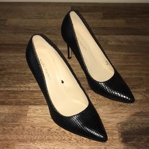 Gorgeous Black Faux Snakeskin Heels